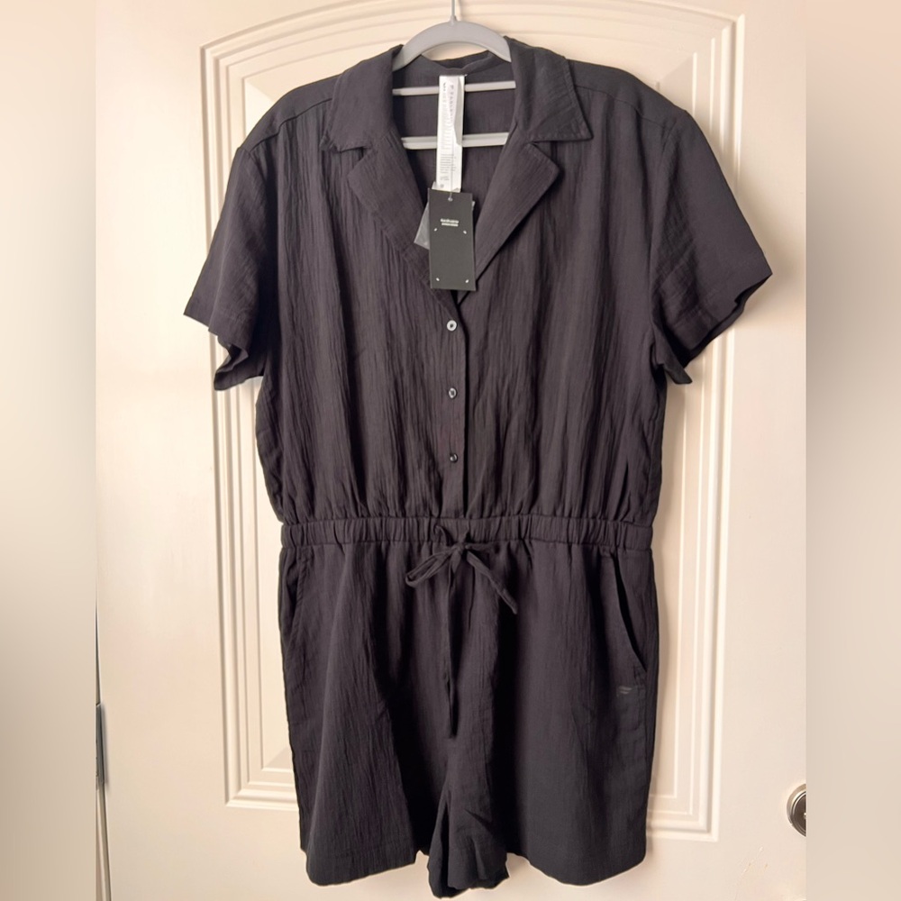 Fabletics Black Cotton Gauze Romper M Relaxed Fit Casual Summer NWT - Picture 3 of 16